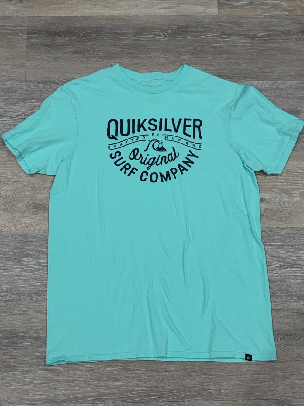 Quiksilver Men's Mint Graphic Surf Company Short Sleeve Tee
